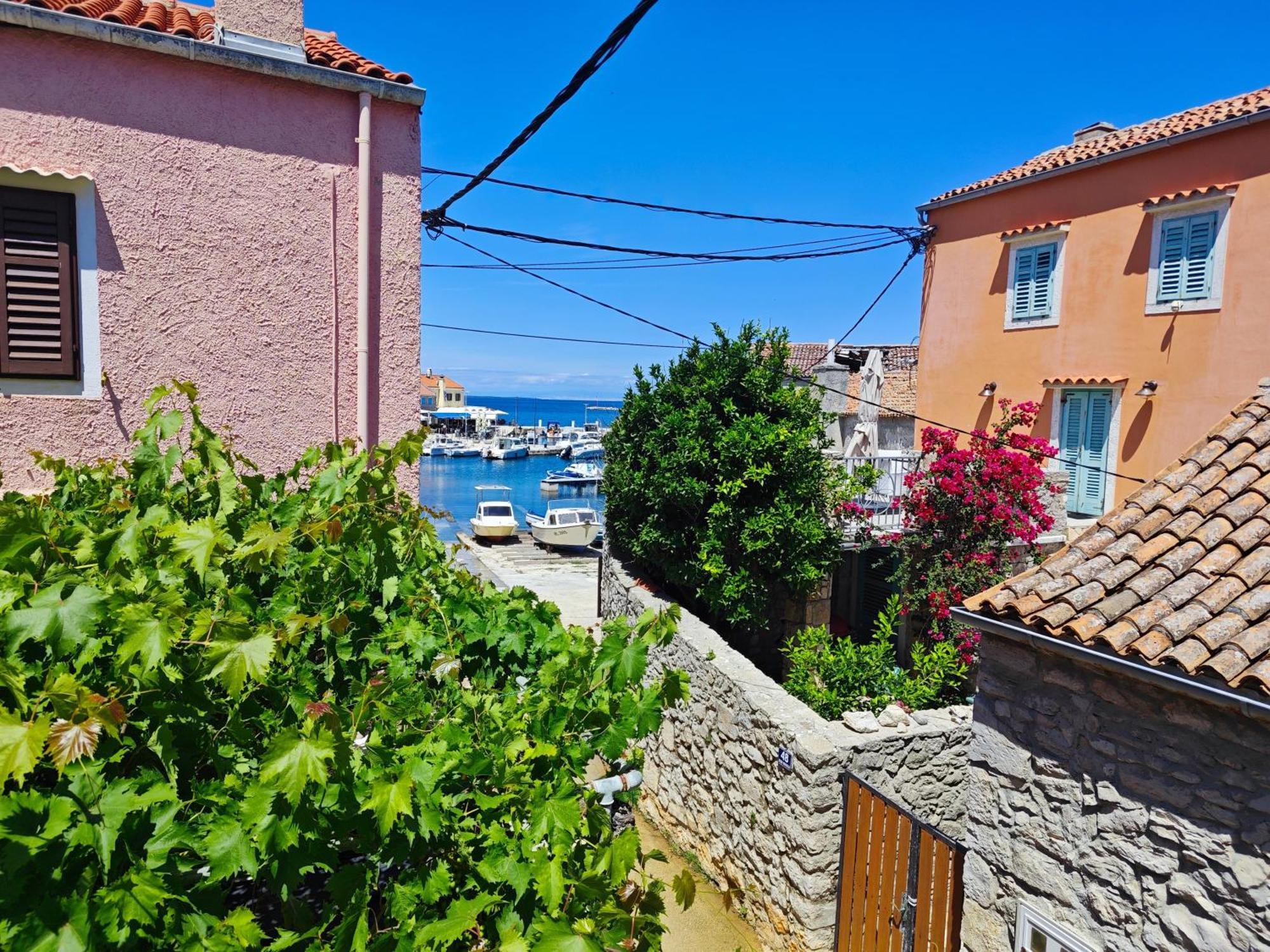 Apartments By The Sea Veli Losinj, Losinj - 8031 Ngoại thất bức ảnh